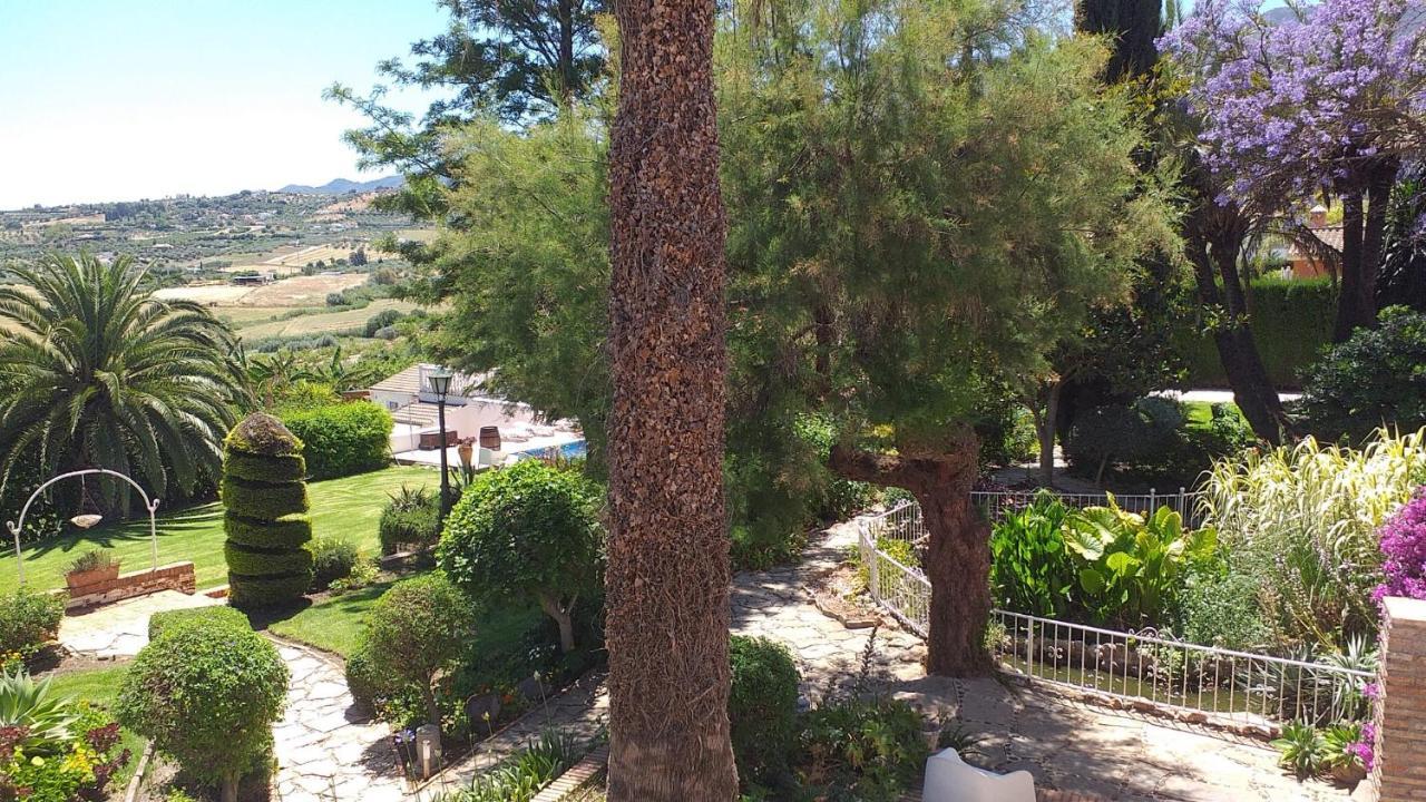Cortijo Andaluz Bed & Breakfast Alhaurín el Grande Exterior photo